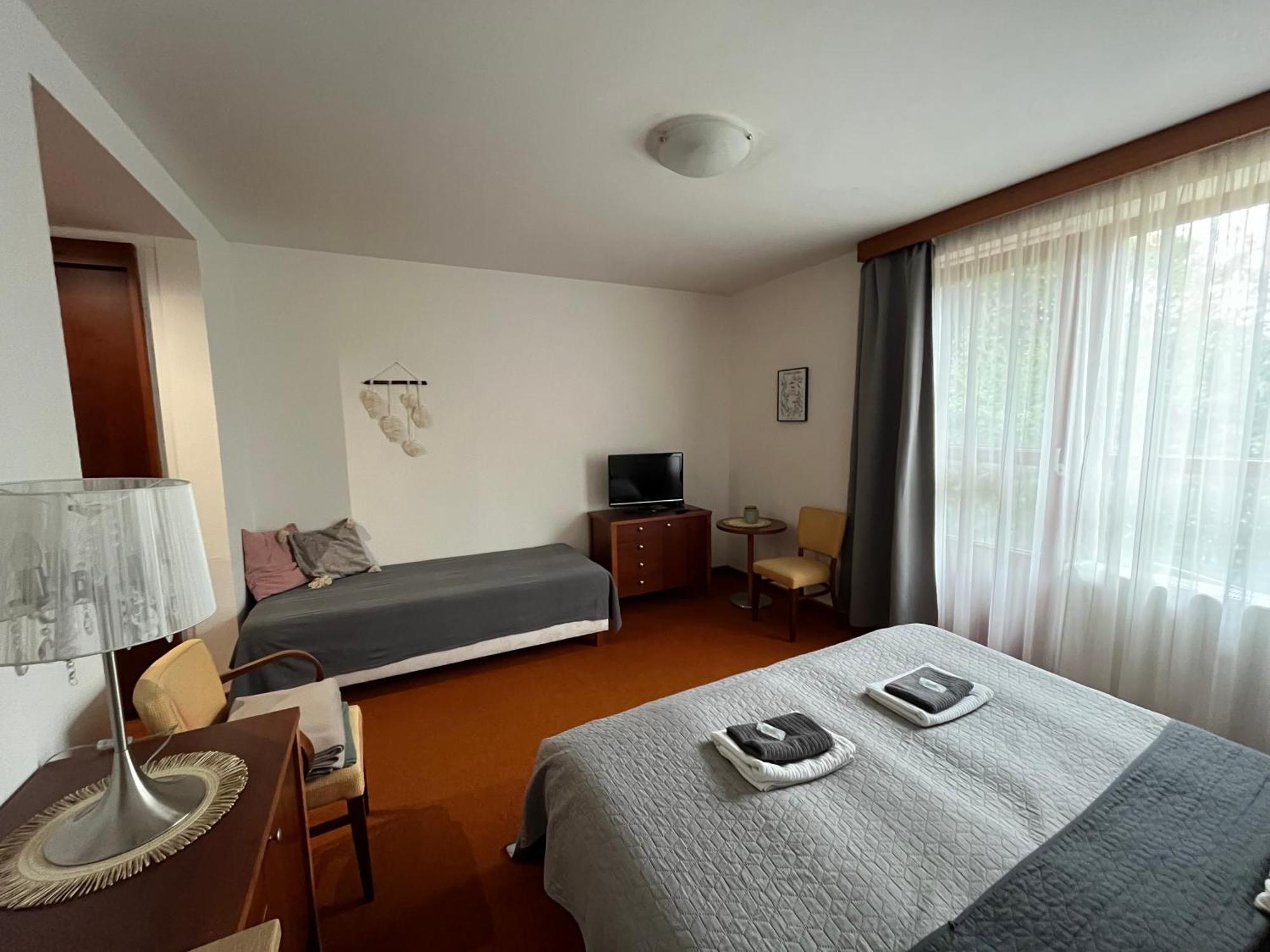 Simply Rooms Slavkov u Brna Luaran gambar